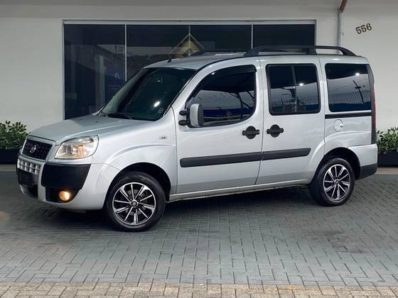 FIAT DOBLÒ 1.8 MPI ESSENCE 16V FLEX 4P MANUAL FIAT DOBLÒ 1.8 MPI ESSENCE 16V FLEX 4P MANUAL